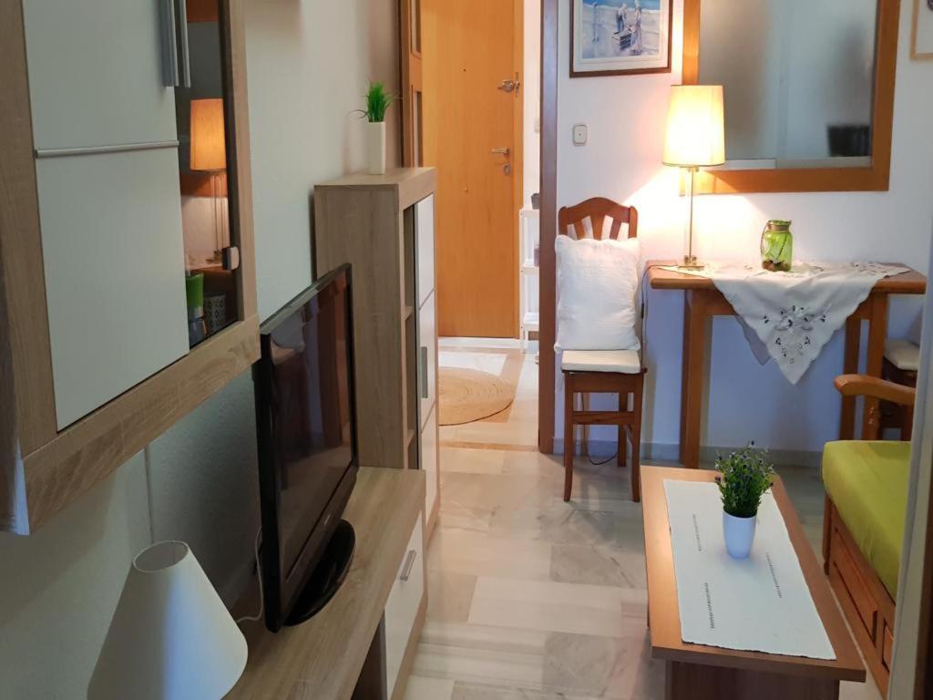 1ªLinea 4-5 pax Wifi-Benidorm1hab y 2 sofas, Aire, Playa Levante Apt Cachirulo Exterior foto