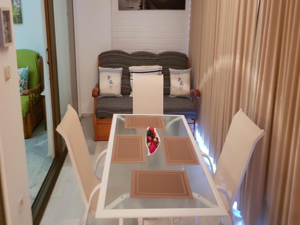 1ªLinea 4-5 pax Wifi-Benidorm1hab y 2 sofas, Aire, Playa Levante Apt Cachirulo Exterior foto