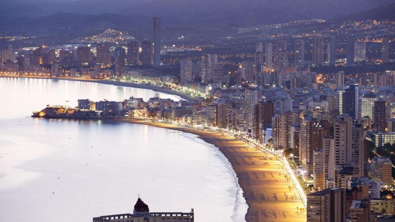 1ªLinea 4-5 pax Wifi-Benidorm1hab y 2 sofas, Aire, Playa Levante Apt Cachirulo Exterior foto